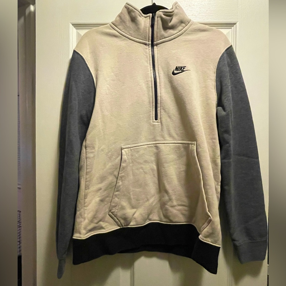 Nike / Size Small UNI SEX